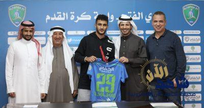 المجحد والحسن يوقعان عقدي أحتراف مع النموذجي لخمس سنوات