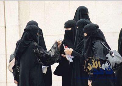 “العمل” تحظر عمل النساء في 17 نشاطاً صناعياً.. تعرف عليها