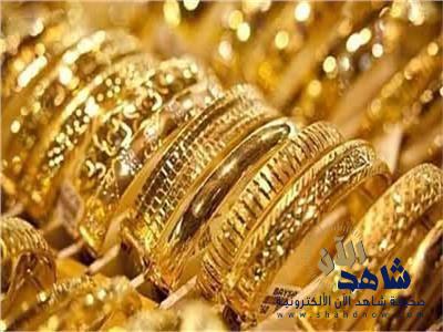 الذهب يسجل أول خسارة في 5 أسابيع مع صعود الأسهم والدولار