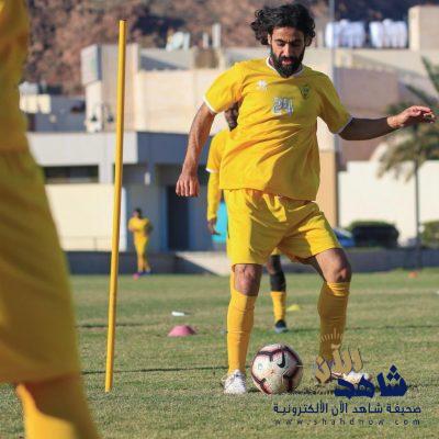 حسين عبدالغني يعود رسمياً للأهلي    