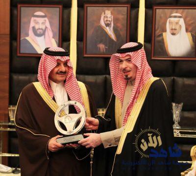 الأمير سعود بن نايف يكرم الفائزين بجائزة السائق المثالي