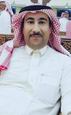 تكريم مسيرة الوحيمد الأدبية والصحفية خلال ٣٠ عاماً