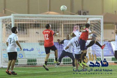 بخماسية أشكال و ألوان الملاحظة يقسو على مكافحة التسول ويبعده عن المنافسة