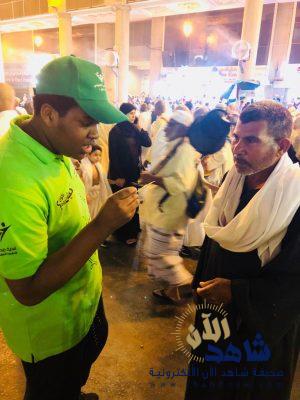 كشافة تعليم مكة يرسمون البسمة على محيا مرتادي الحرم المكي الشريف بعنوان “مكة كلها حرم”