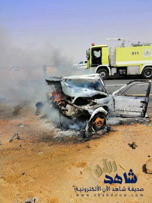 حادث مروع بـ«القنفذة».. وفاة شابين واحتراق مركبة ارتطمت بـ«قلاب رمل»