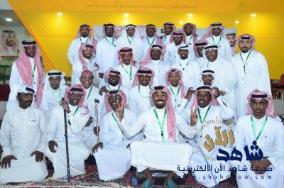 أهالي حي الرقيقة بالأحساء يختتمون احتفالاتهم بالعيد بتكريم أسر شهداء الواجب