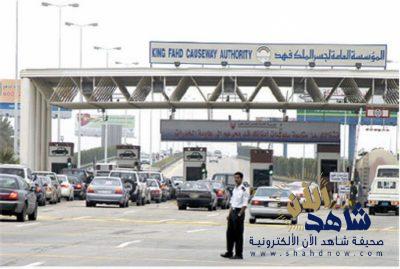 مواطن يدهس موظف جمارك بجسر الملك فهد ويلوذ بالفرار المواطن – الرياض