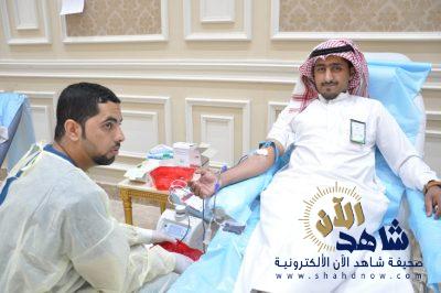 ٤٨٠ – متبرع في ختام حملة التبرع بالدم بمدينة العيون