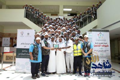 شَبَابُ ” الْهَيْئَةَ الْعَامَّةَ لِلرِّيَاضَةِ ” يَقْضُونَ ” الاضحى ” فِي خِدْمَةِ الْحَجيجِ بَعيدَا عَنْ ذَوِيهُمْ