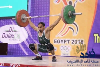 أخضر الأثقال عينه على عالمية تايلند