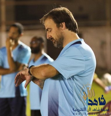 بعد تردي نتائج الفريق الكروي | إدارة النجوم تقيل المدير الفني البرازيلي كلاوديو