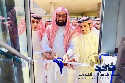 “بالغنيم” يدشن الأسطول الجديد لحافلات نقل الطلبة بمدارس الأحساء .