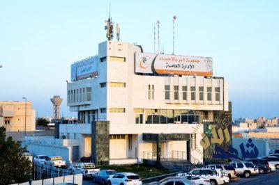 بر الأحساء تسلم أكثر من 5 الاف طالب وطالبهم حقائبهم المدرسية