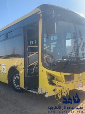 طالب يوقف باص بعد وفاة السائق بمحافظة تيماء