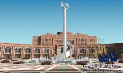 طالبة جامعية تثير الرعب بين زميلاتها بعد إحضارها ثعباناً في الجامعة