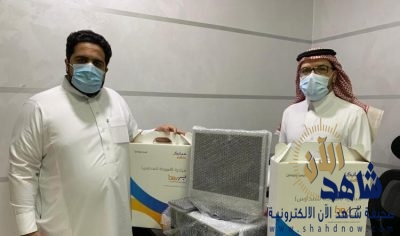 جمعية الرميلة توزع 30 جهاز حاسب آلي و 150 حقيبة مدرسية