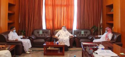 نائب محافظ ينبع يلتقي الرئيس التنفيذي لجمعية تنمية المسؤولية الاجتماعية بالمدينة المنورة