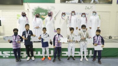 في أول مشاركة رسمية لهما .. لاعبا المبارزة بنادي الهدى العماني و الطريفي يحصدان ذهب و فضة بطولة المملكة لسلاح السايبر تحت ١١سنة