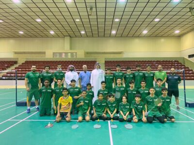 المقرن يتفقد تدريبات منتخب الريشة