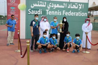 المطبقاني تتوج الوحدة بطلا ذهبيا للتنس للناشئين و الهلال بالوصافة والقارة ثالثا