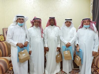 في بادره طيبه ولمسة وفاء وتقديرا لمجهوداتهم .. الفضل يكرم ثلاثه اعلاميين مخضرمين