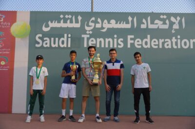 الشعبي يتوج ابطال تصنيفية ناشئين التنس بالطائف