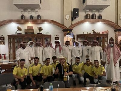 لحصولهم على كأس بطولة دوري الصالات بجداره ..  القرينيس يحتفل بلاعبي قدم نادي ذوي الاعاقه بالاحساء