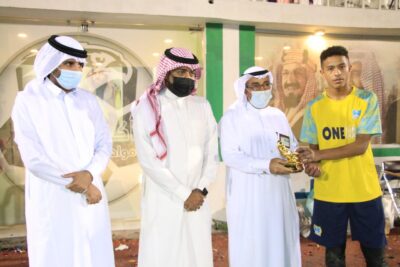 تتويج صقور المحدود بكأس بطولة القادسية الرمضانية الثانية