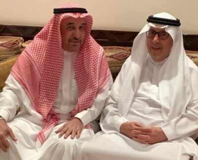 رئيس جامعة نايف الأسبق يستقبل زملائه   