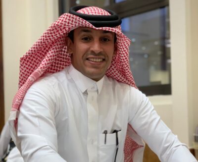 العزه يرزق بمولود