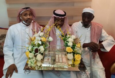  عائلتي  “هوساوي” وفلاته” يحتفلون بعقد قران “حسان”