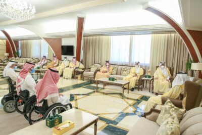 حثهم على دعم ذوي الإعاقة .. أمير الشرقية يستقبل مجلس إدارة جمعية سواعد