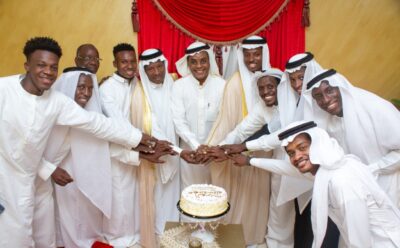 أبناء خليفه يحتفلون بعضو فرقة كشافة شباب مكة “التمبكتي” رجالا ونساء 