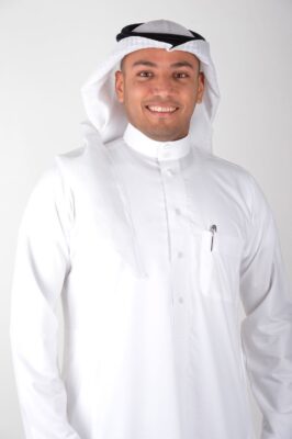 منصور العفالق يسدد رسوم العضوية الذهبية للفتح