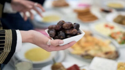 “النمر” يوضح الحد المسموح به يوميًا من تناول التمر