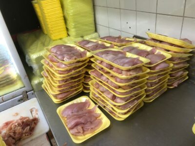 أكثر من 250 كيلو من الدجاج المصادر في محافظة الجبيل