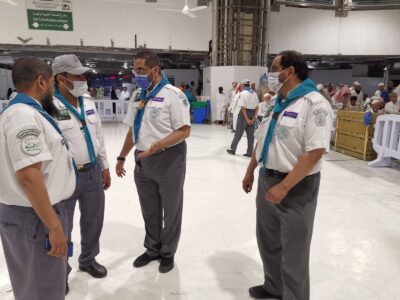 كشافة تعليم مكة المكرمة يعودون للعمل التطوعي بالحرم المكي