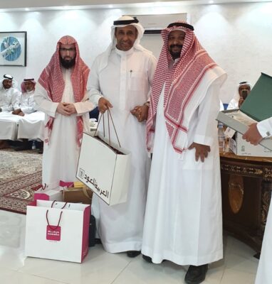 “السرحة” يحتفلون بابنهم “عبدالمحسن” بمناسبة تقاعده