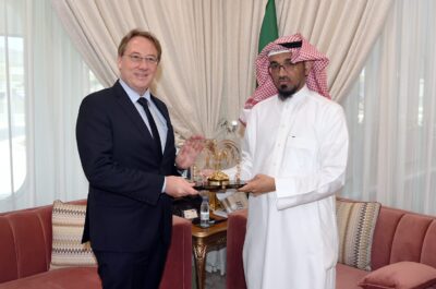 تنفيذ  ينيع الصناعية يستقبل السفير الفرنسي  “لودوفيك بويّ”  