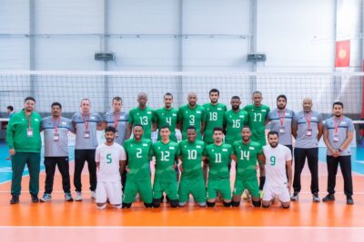 أخضر الطائرة يتجاوز اوزبكستان بصعوبة في افتتاح بطولة كأس التحدي الآسيوي