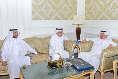 بالصور .. رجل الأعمال “فهد العرجي” يستقبل مجلس إدارة جمعية الجشة الخيرية