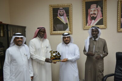 وفد “منتدى الإعلام التطوعي” يزور مقر جمعية عون للتقنية ويلتقي برئيس قسم الإعلام بجامعة أم القرى