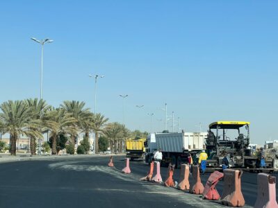 بلدية بيشة تُصلح ٦٢٠٠ مترٍ مربعٍ من الأرصفة وتُعالج ٥٢٩٠ مترًا مربعًا من الحفر والتشققات في شهر