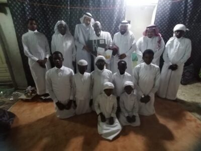 وفد احياء مركز “الزهراء” و” المعابدة”  يزورن العم (فاروق)