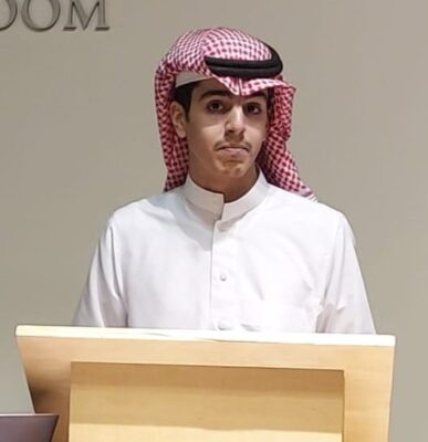 يافع سعود يقدم حفل “الليلة الرمضانية السعودية” في الجامعة الأمريكية ببراعة