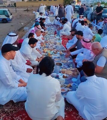 إفطار باشراحيل يعيد زكريات 31عاما لحي البلد(السبيل)