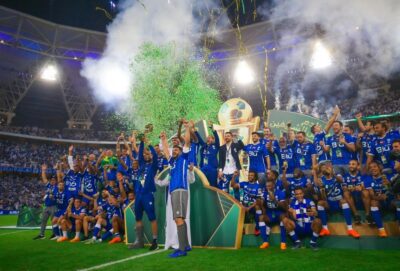 الهلال بطلاً لكأس الملك للمرة العاشرة بتاريخه