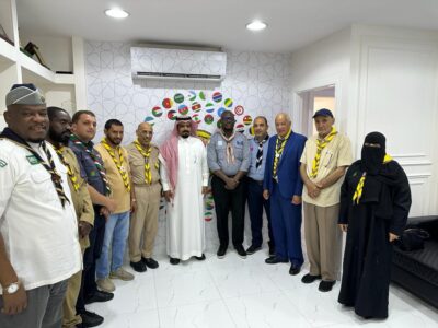 ضيوف اتحاد الكشافة المسلم يلتقون بمستشار مندوب المملكة الدائم لدى منظمة التعاون الإسلامي “العنزي “