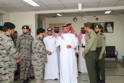 سمو محافظ الأحساء يتفقد شعبة الابعاد بالمحافظة