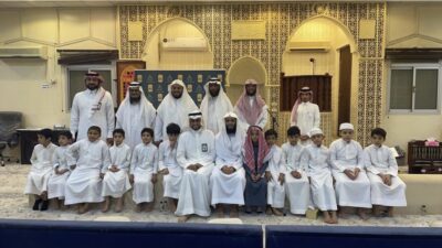 جمعية تعلّم بالأحساء تكرم طلاب حلقات جامع المعلمين الغربية
